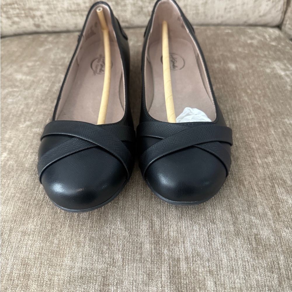 Life Stride Black Women's Loafers